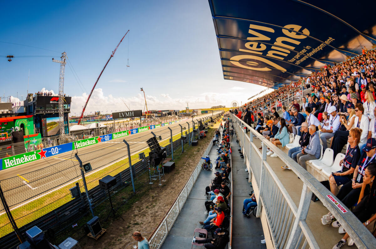 3008 154929 Martin Hols MH 35833 CR3