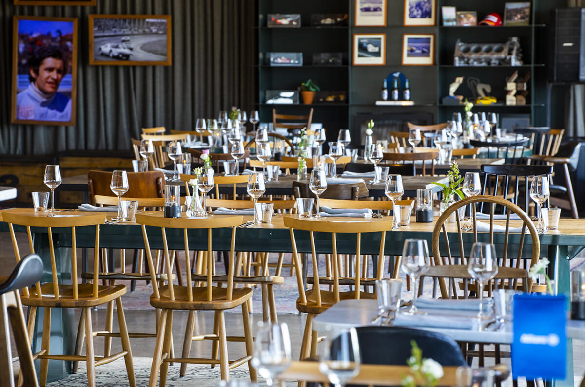 Bernies Bar Kitchen CM com Circuit Zandvoort Chris Schotanus Zonder Tabaksreclame 0009 10