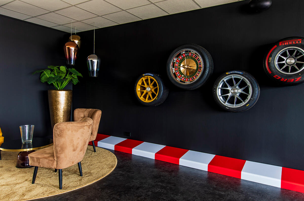 Holland Casino Lounge 3