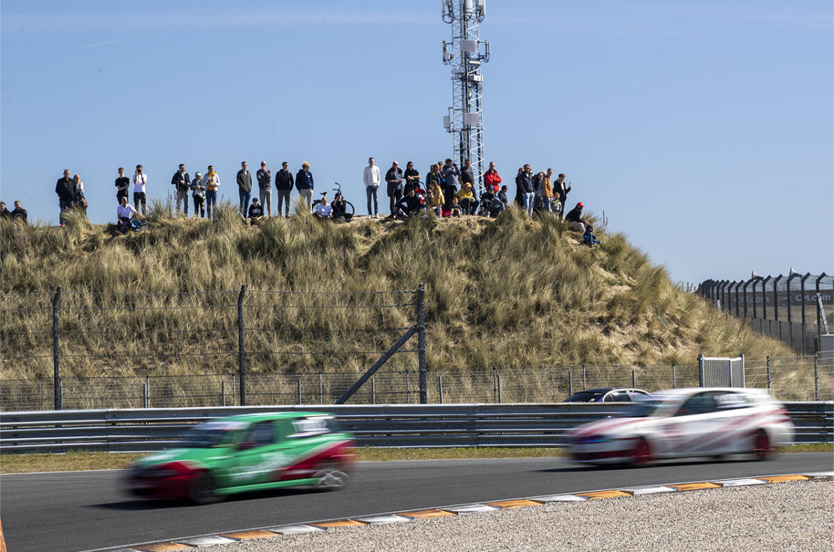 Paasraces C Mcom Circuit Zandvoort 0001 A38 I9505