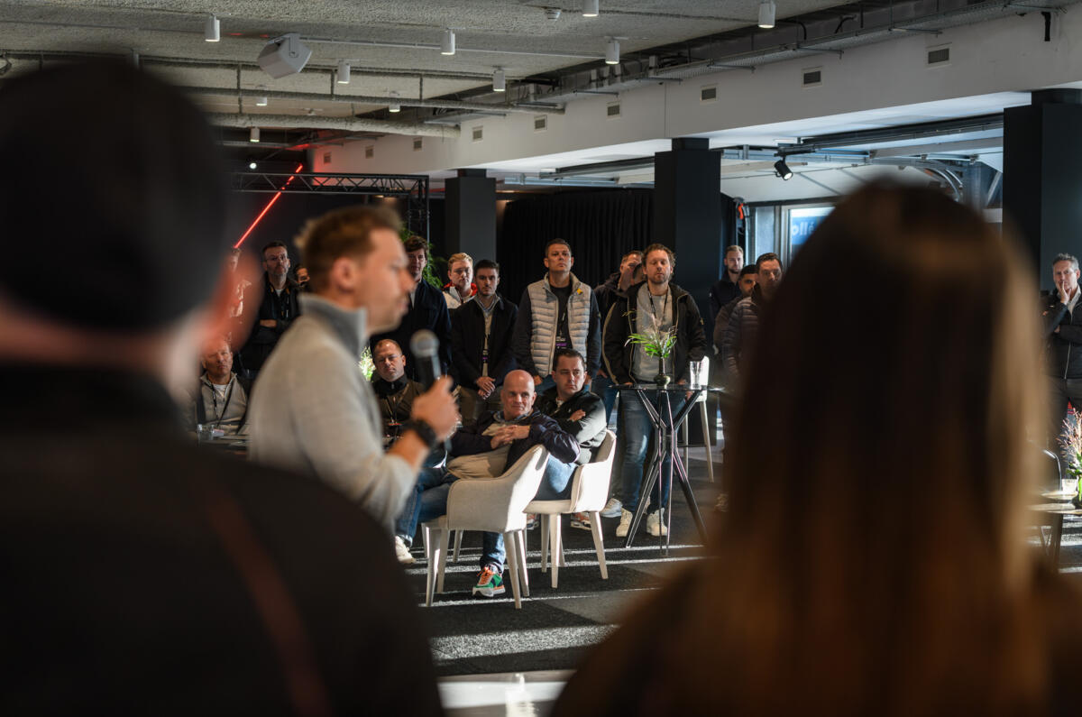 RON6438 Verbeterd NR