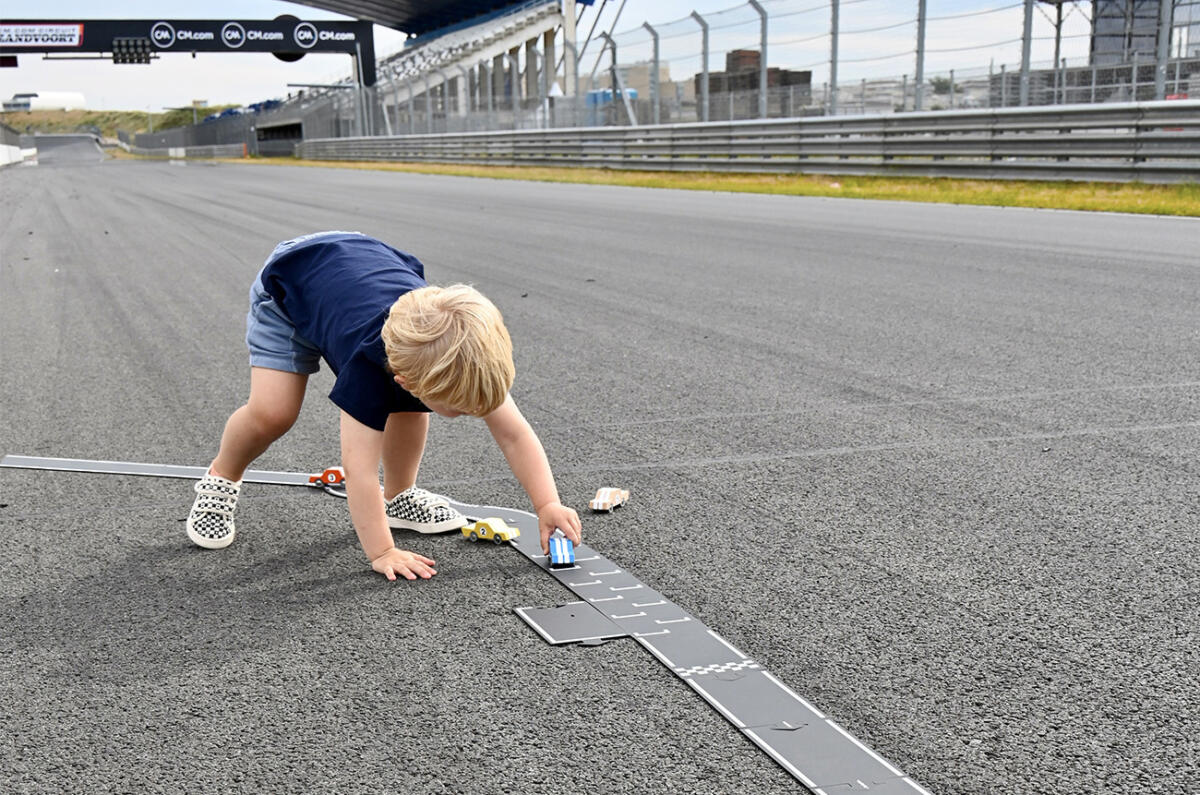 Way to play website 1