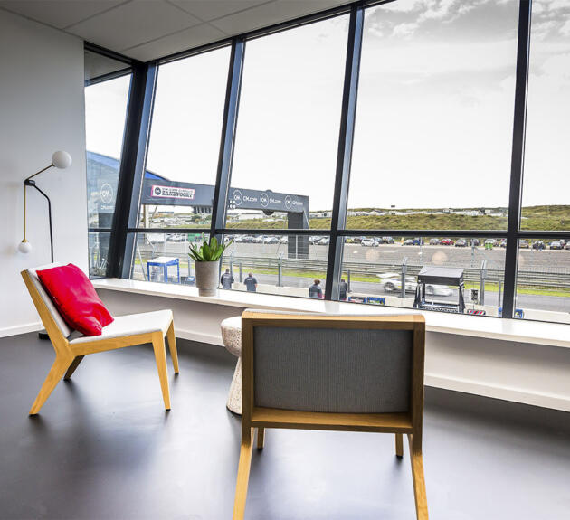 Volker Wessels Lounge CM com Circuit Zandvoort 0002 3